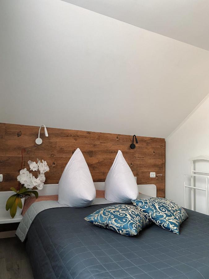 Karpats'Kyi Kalejdoskop Hotel Szlavszke Kültér fotó